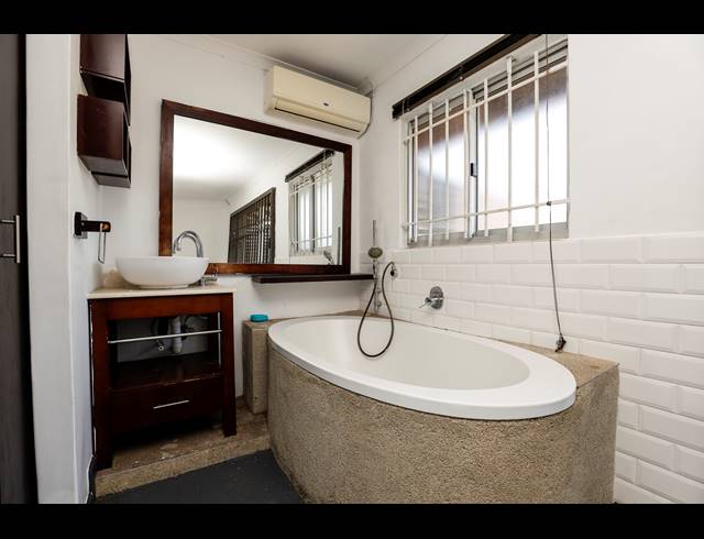 3 BEDROOM DUPLEX FOR SALE IN WINDERMERE